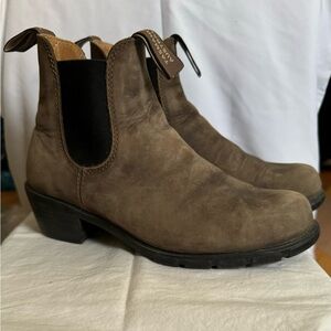 Blundstone Women’s Series Heeled - Rustic Brown - Size 7